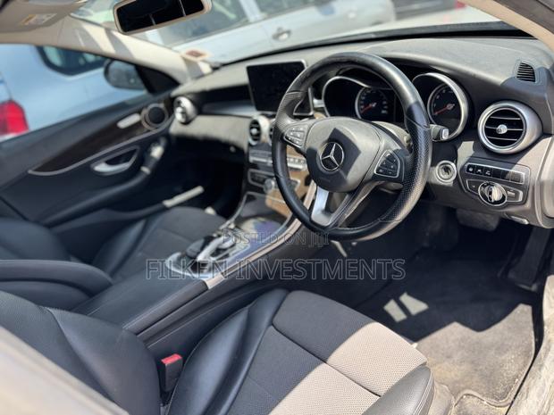 Mercedes-Benz C200 2017 Silver