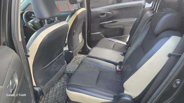 Toyota Wish 2014 Black