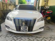 Toyota Crown 2016 White for sale