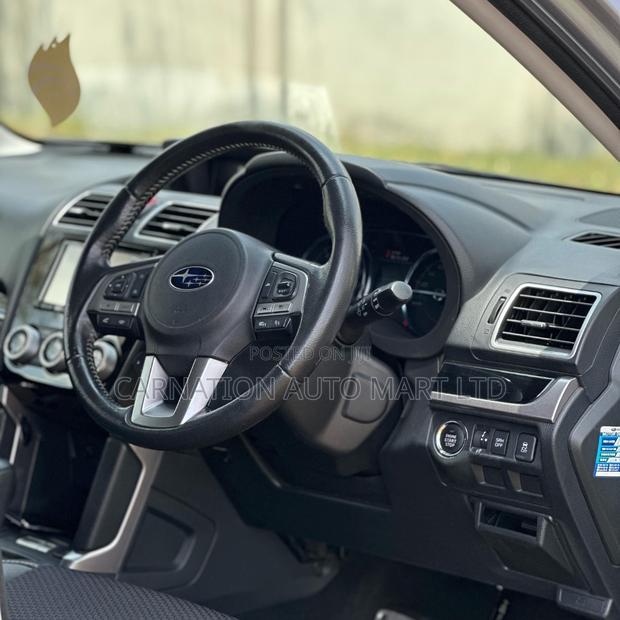Subaru Forester 2017 Silver