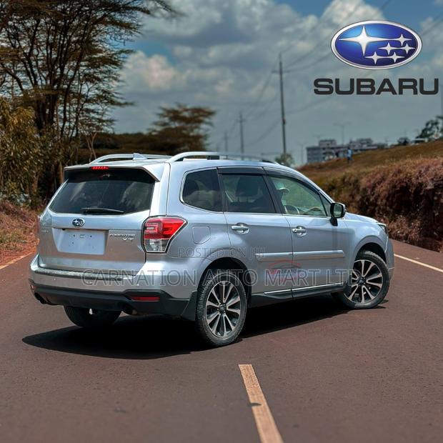 Subaru Forester 2017 Silver