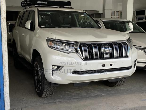 Toyota Land Cruiser Prado 2019 White