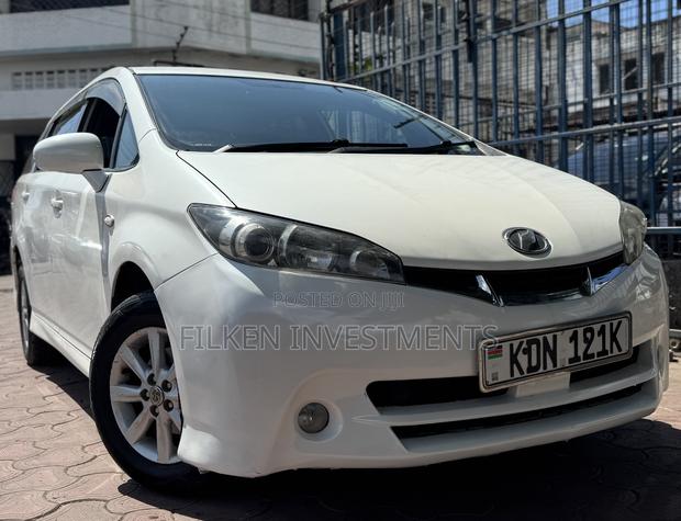 Toyota Wish 2012 White