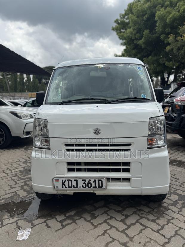 Suzuki Every Wagon 2015 White