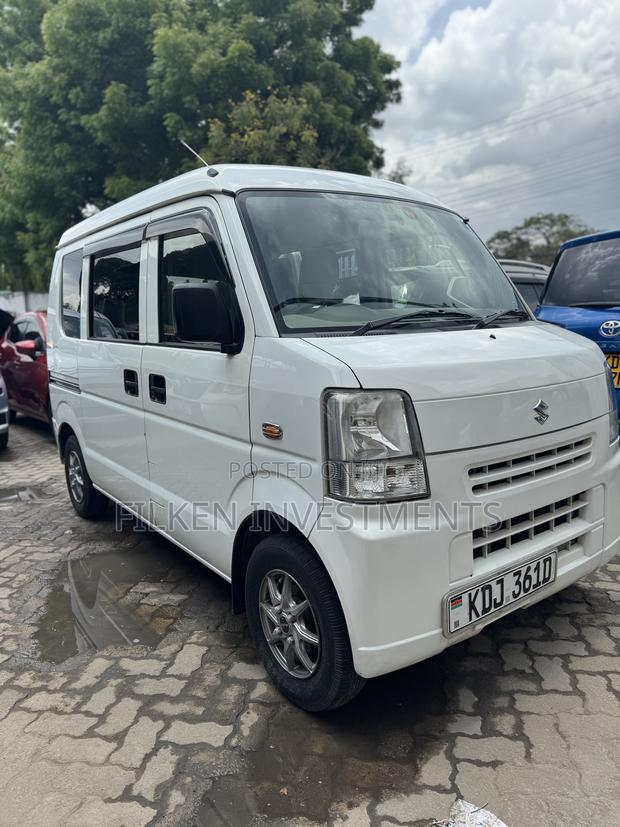 Suzuki Every Wagon 2015 White