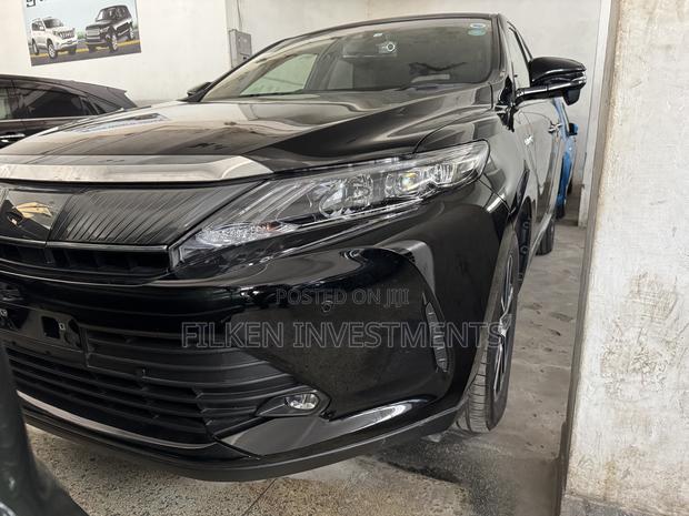 Toyota Harrier 2.5 Hybrid 4WD 2018 Black