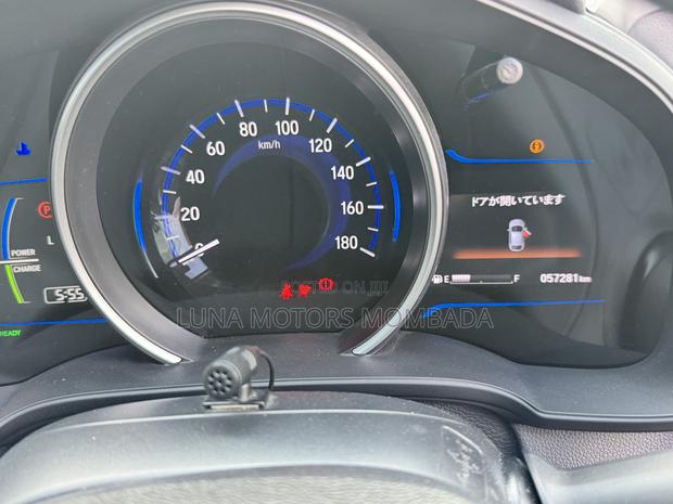 Honda Fit 2018 Silver