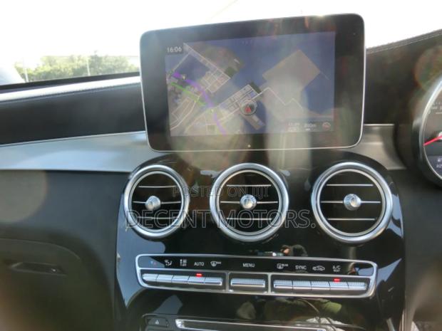 Mercedes-Benz GLC-Class 2018 Silver