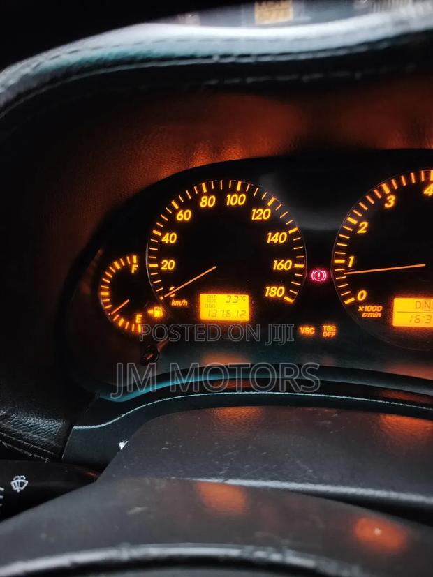 Toyota Avensis 2003 Silver