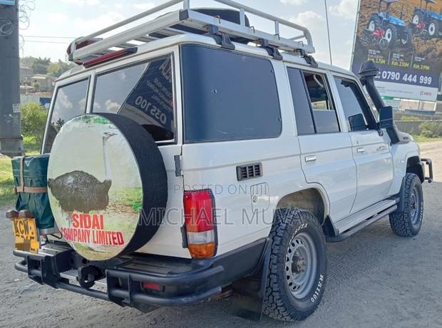 Toyota Land Cruiser 2014 White