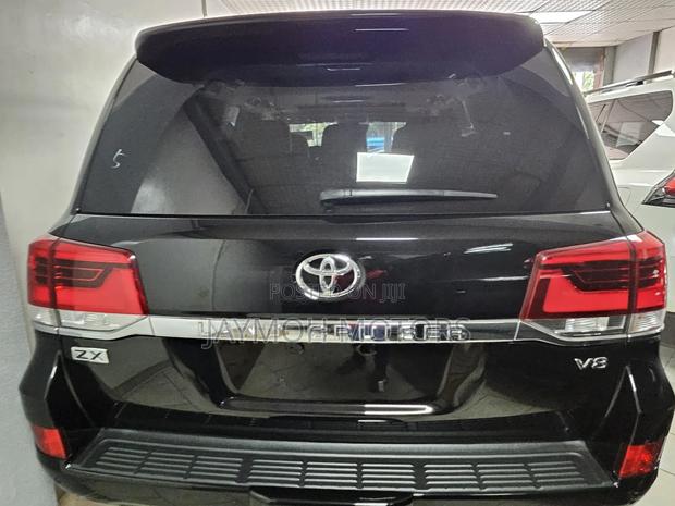 Toyota Land Cruiser 2018 Black