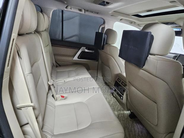 Toyota Land Cruiser 2018 Black