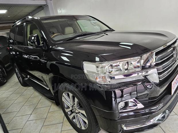 Toyota Land Cruiser 2018 Black