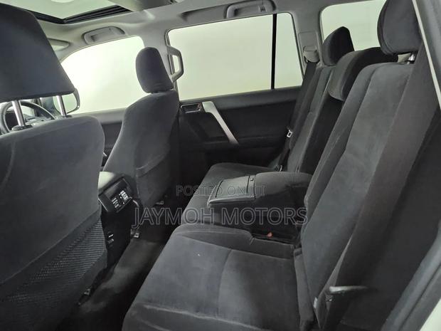 Toyota Land Cruiser Prado 2018 White