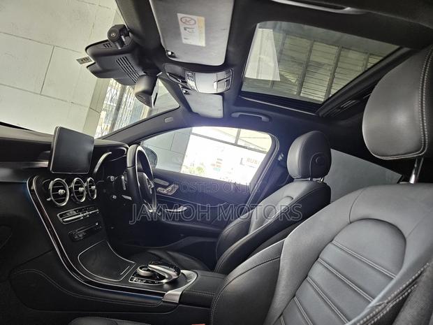 Mercedes-Benz GLC-Class 2019 White