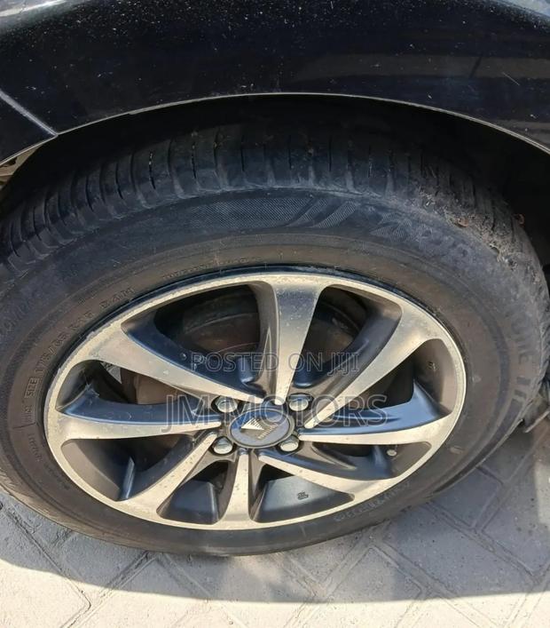 Toyota Aqua 2018 Black