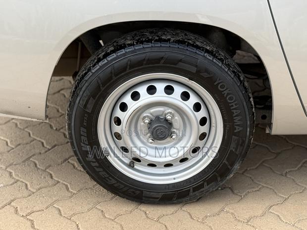 Toyota Succeed 2019 Silver
