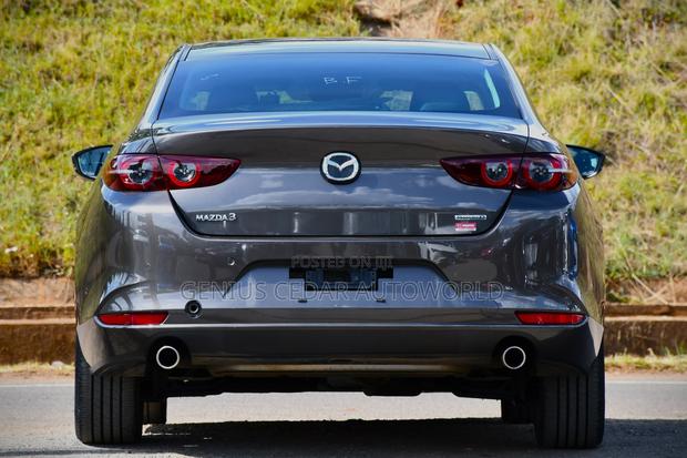 Mazda Axela 2019 Brown