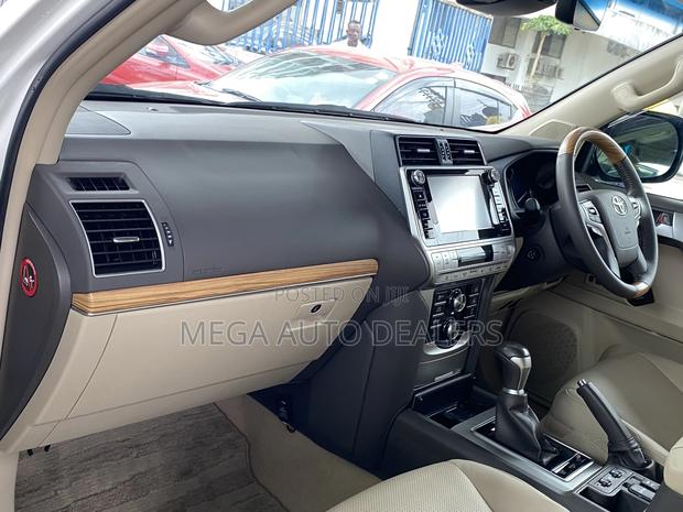 Toyota Land Cruiser Prado 2018 Pearl