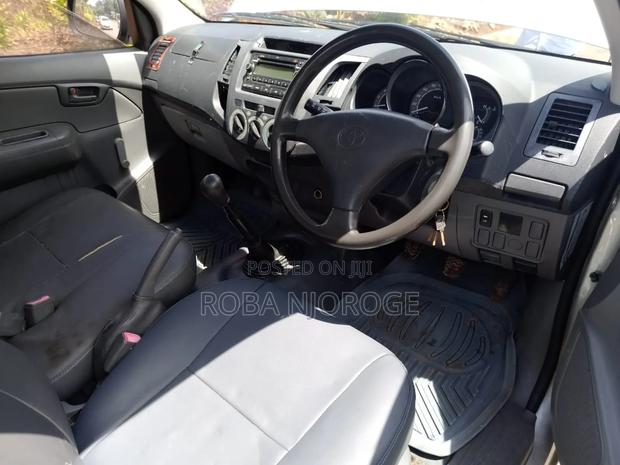 Toyota Hilux 2.5 D-4D SRX 2012 Silver