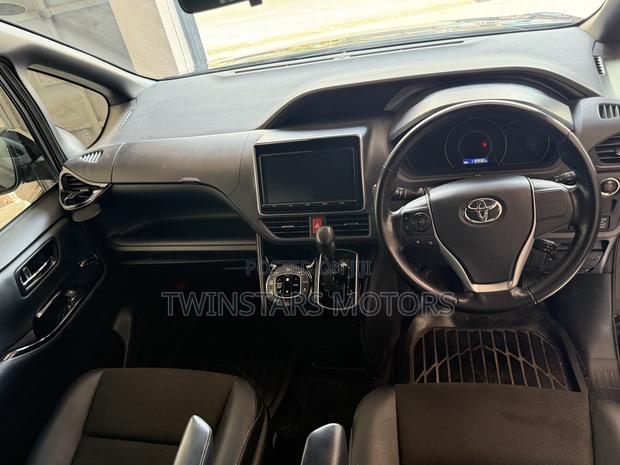 Toyota Noah 2.0 FWD (7 Seater) 2018 Black
