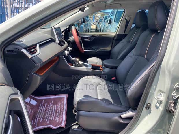 Toyota RAV4 2019 Green
