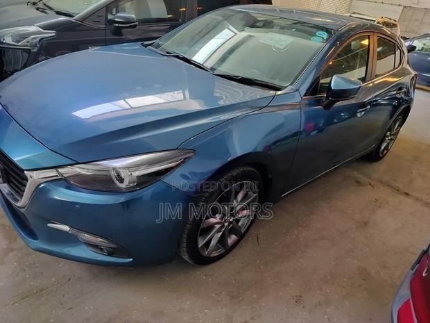Mazda Axela 2018 Burgundy