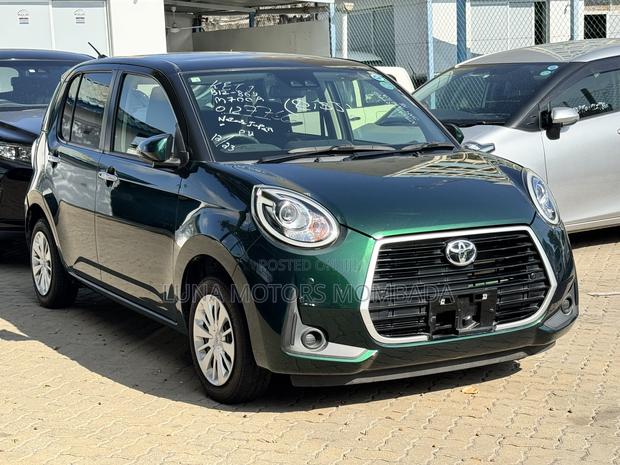 Toyota Passo 2019 Green
