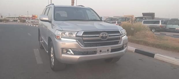 Toyota Land Cruiser 4.5 V8 TD 2020 Silver