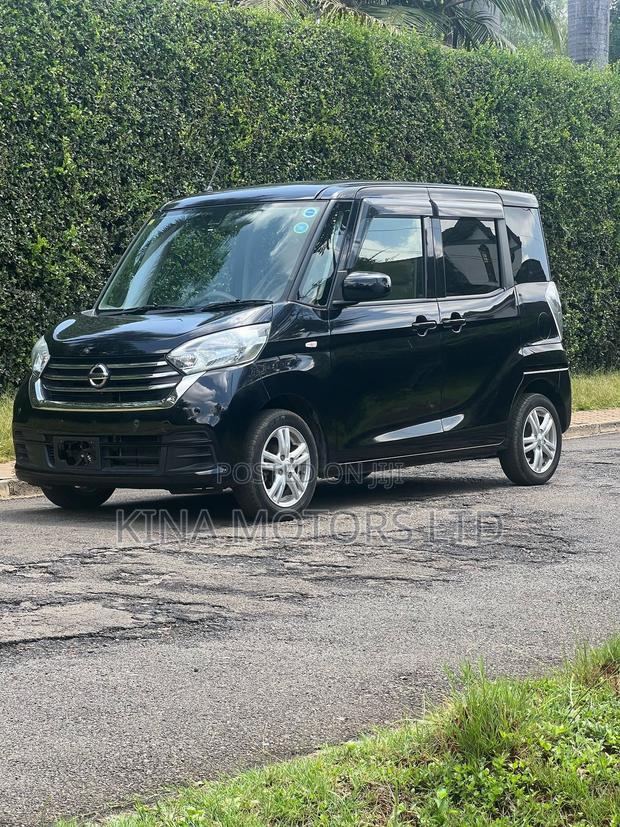Nissan Dayz Roox 2018 Black
