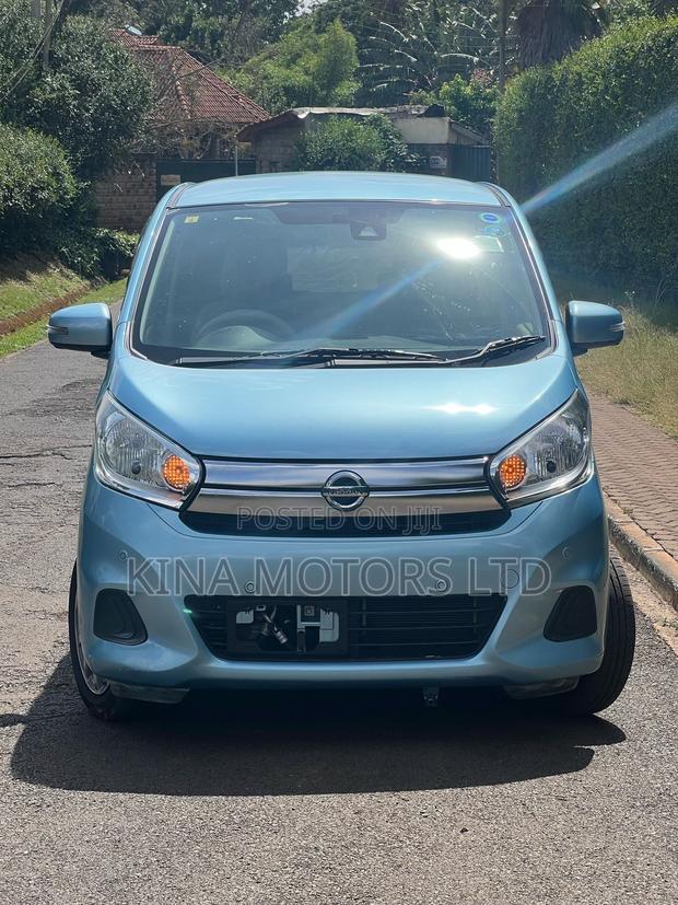 Nissan Dayz 2018 Blue