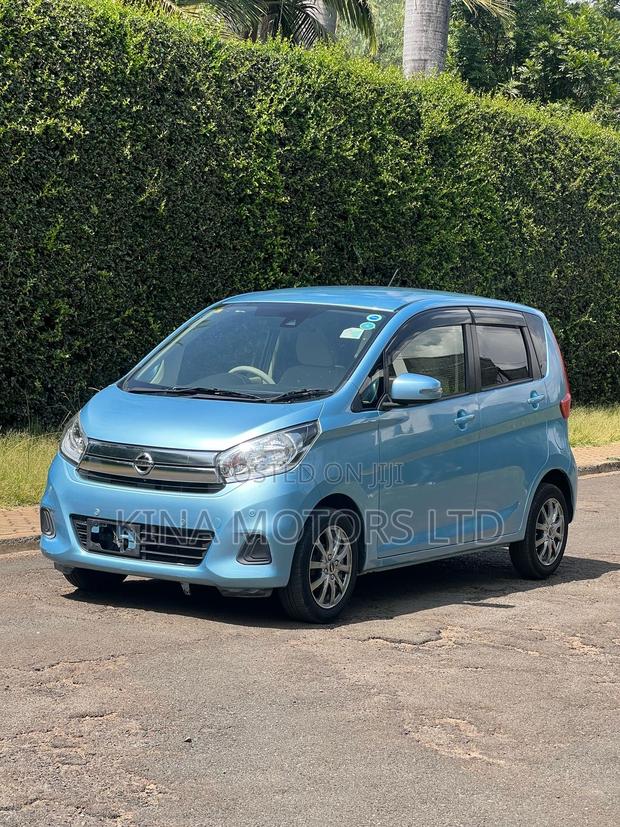 Nissan Dayz 2018 Blue