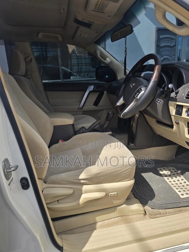 Toyota Land Cruiser Prado 2015 White