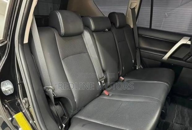 Toyota Hilux 2021 White