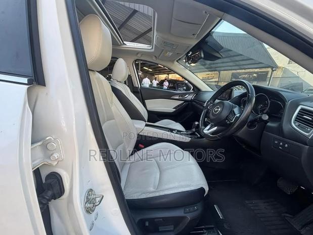 Mazda Axela 2018 White