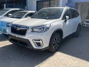Subaru Forester 2.5i Touring AWD 2018 Off white for sale