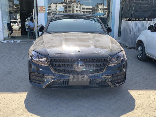 Mercedes-Benz E200 2019 Matt Black