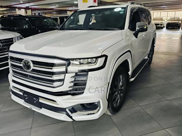 New Toyota Land Cruiser 3.5 Petrol 4WD 2022 White