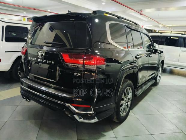 New Toyota Land Cruiser 3.5 Petrol 4WD 2022 Black