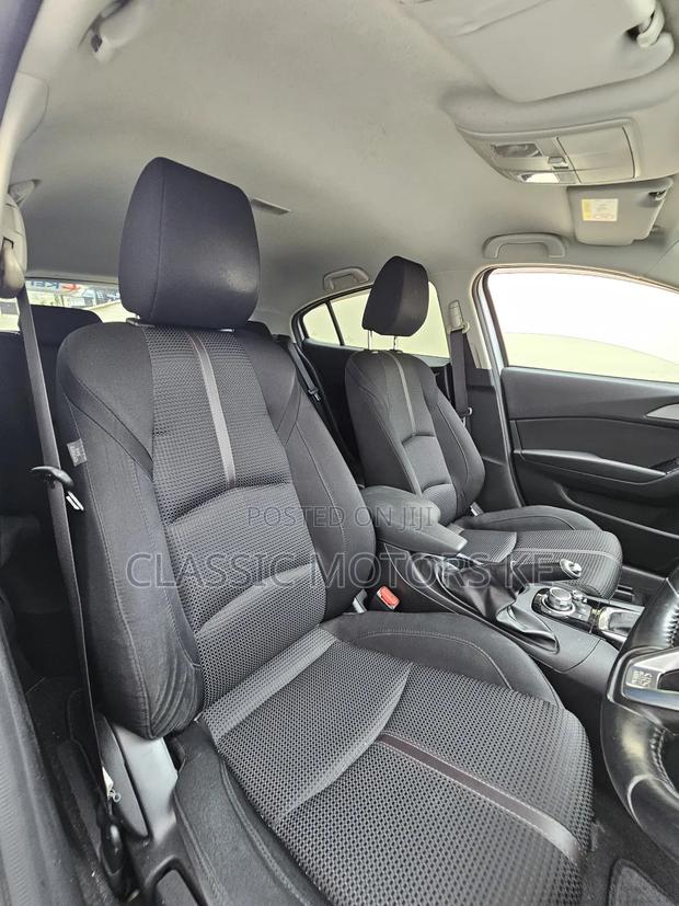 Mazda Axela 2018 Silver