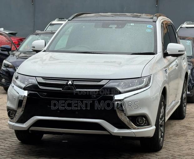 Mitsubishi Outlander 2.0 PHEV AWD 2018 White