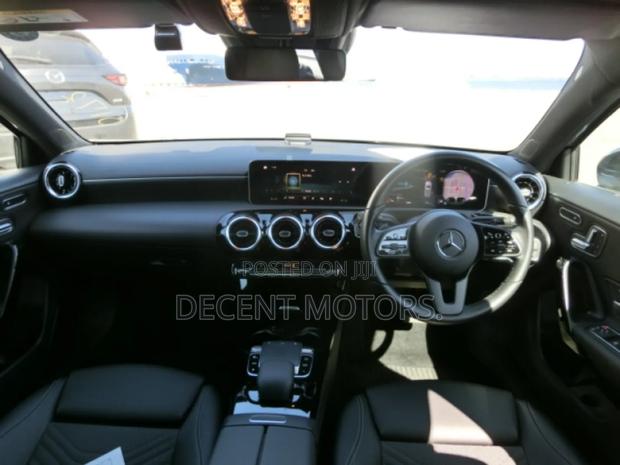 Mercedes-Benz A-Class 2018 Silver