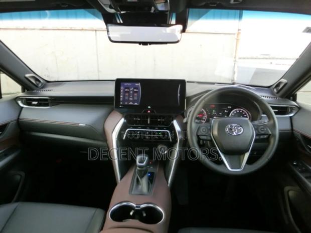 Toyota Harrier 2.0 2021 Blue