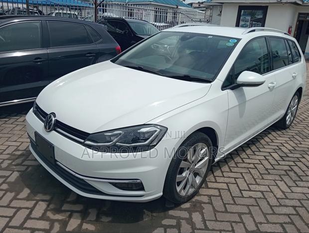 Volkswagen Golf 2018 White