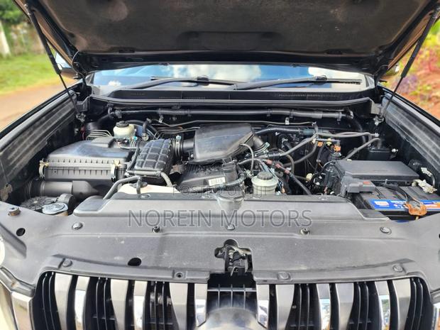 Toyota Land Cruiser Prado 2013 Black