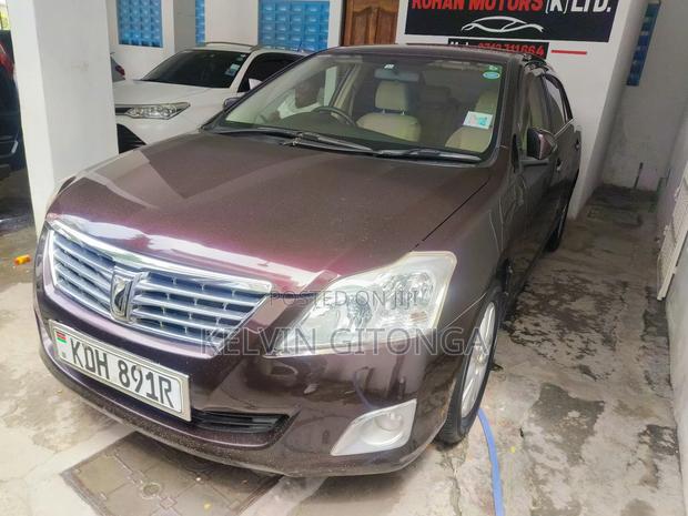 Toyota Premio 2014 Purple