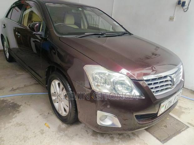 Toyota Premio 2014 Purple