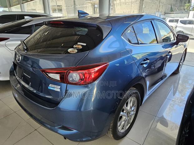Mazda Axela 2018 Blue