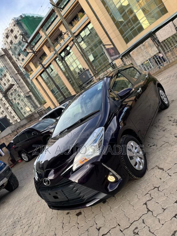 Toyota Vitz 1.0 FWD 5dr 2018 Purple