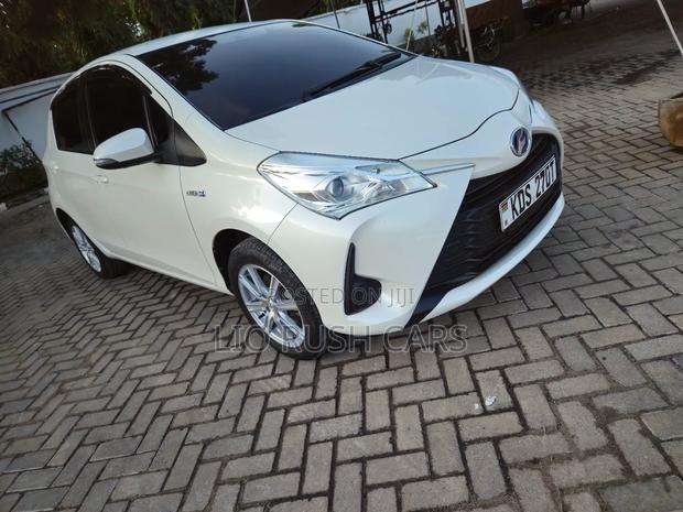 Toyota Vitz 2019 White
